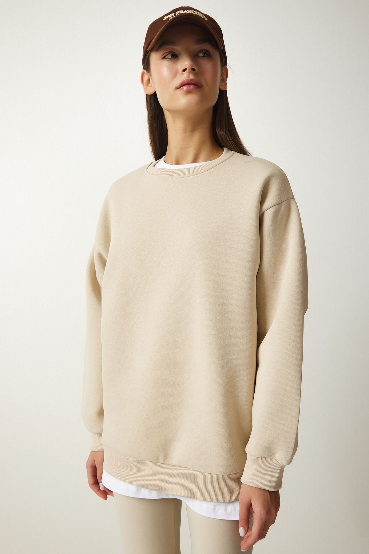 WOMEN'S CREAM BASIC SWEATSHIRT OW00001