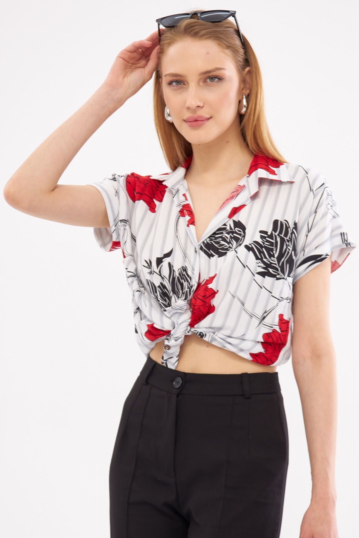 Woman Red Patterned Short Arm Shirt ARM-221052