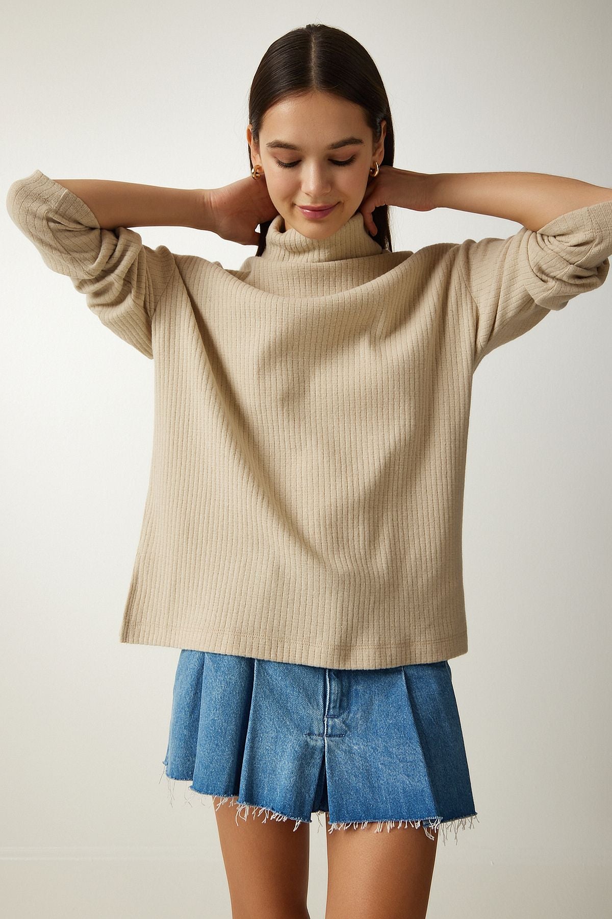 Female Beige Fisherman Neck Vumor Oversiz knit blouse UB00213