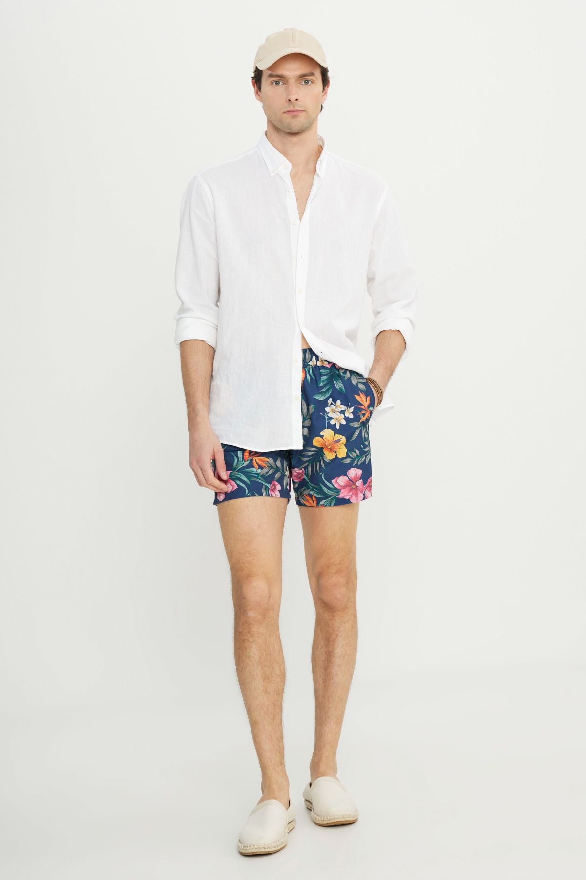 Men's navy blue standard fit normal cutting pocket quickly dry patterned swimsuit sea shorts