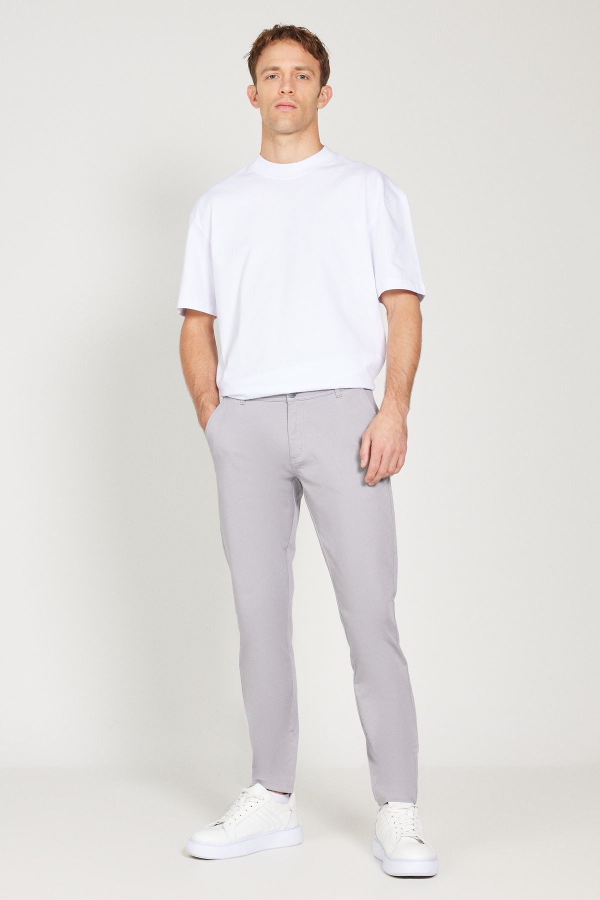 Men's gray slim fit narrow cut cotton flexible chino pants