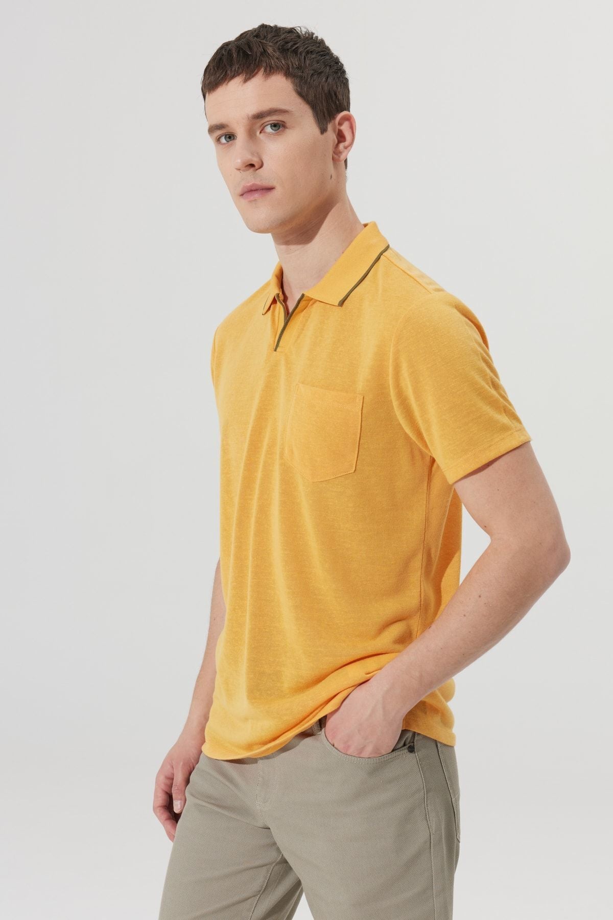 Men's yellow slim fit narrow cut polo collar pocket short sleeve linen -looking T -shirt