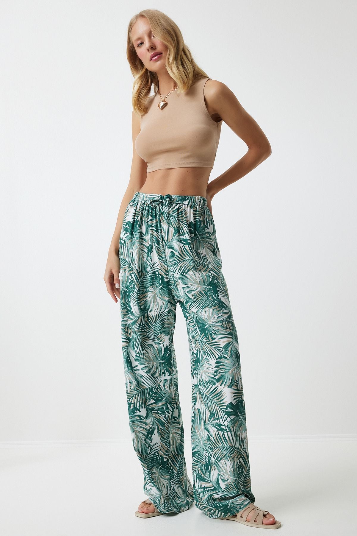 Women's Cagla Green Patterned Viscose Palazzo Pants EN00606