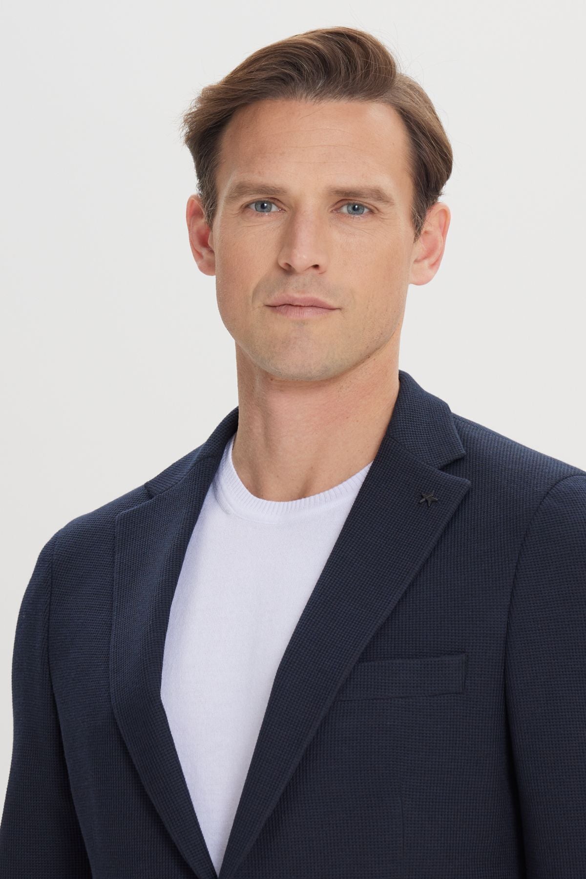 Men's navy blue 360 degrees stretching in all directions slim fit narrow cut mono collar blazer jacket