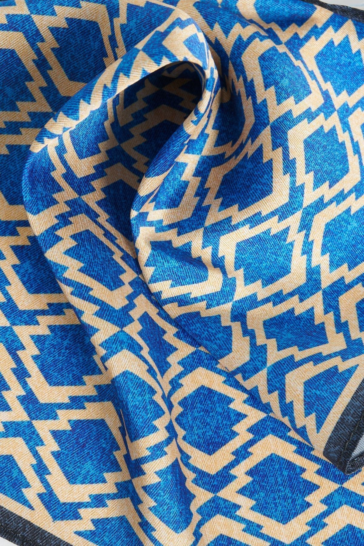 Men's blue-bej patterned handkerchief