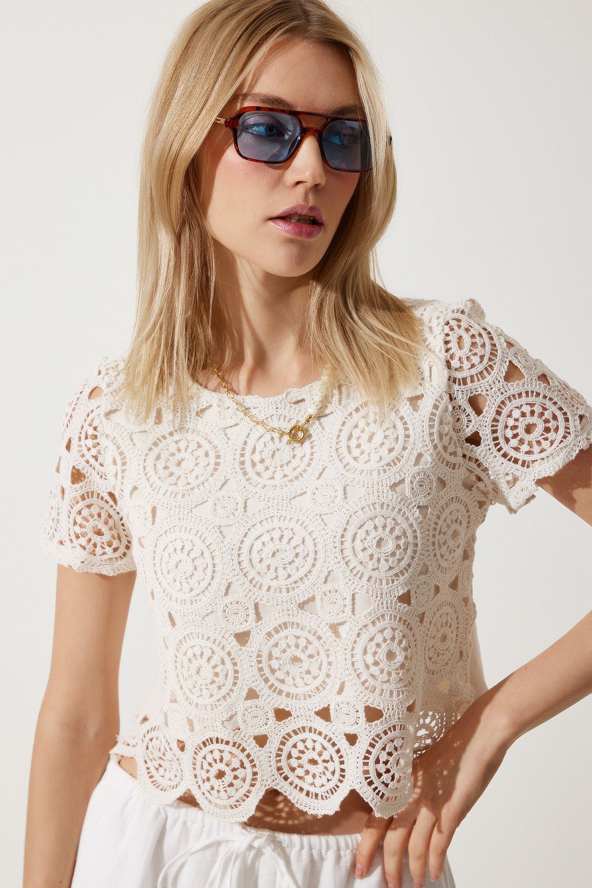 Women's Cream Lace Linen blouse TP00043