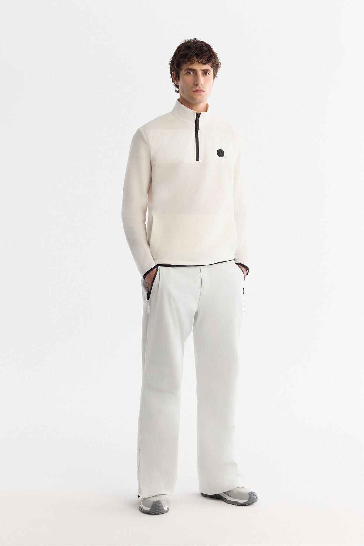Men's Ecru Cool -resistant zipper upright collar polar sweatshirt A42y1380