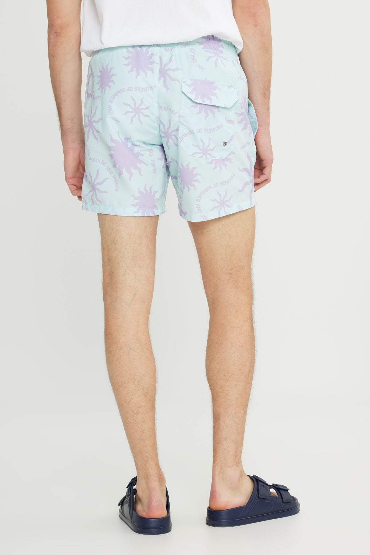 Normal cutting pocket quickly dry patterned swimsuit sea shorts purple