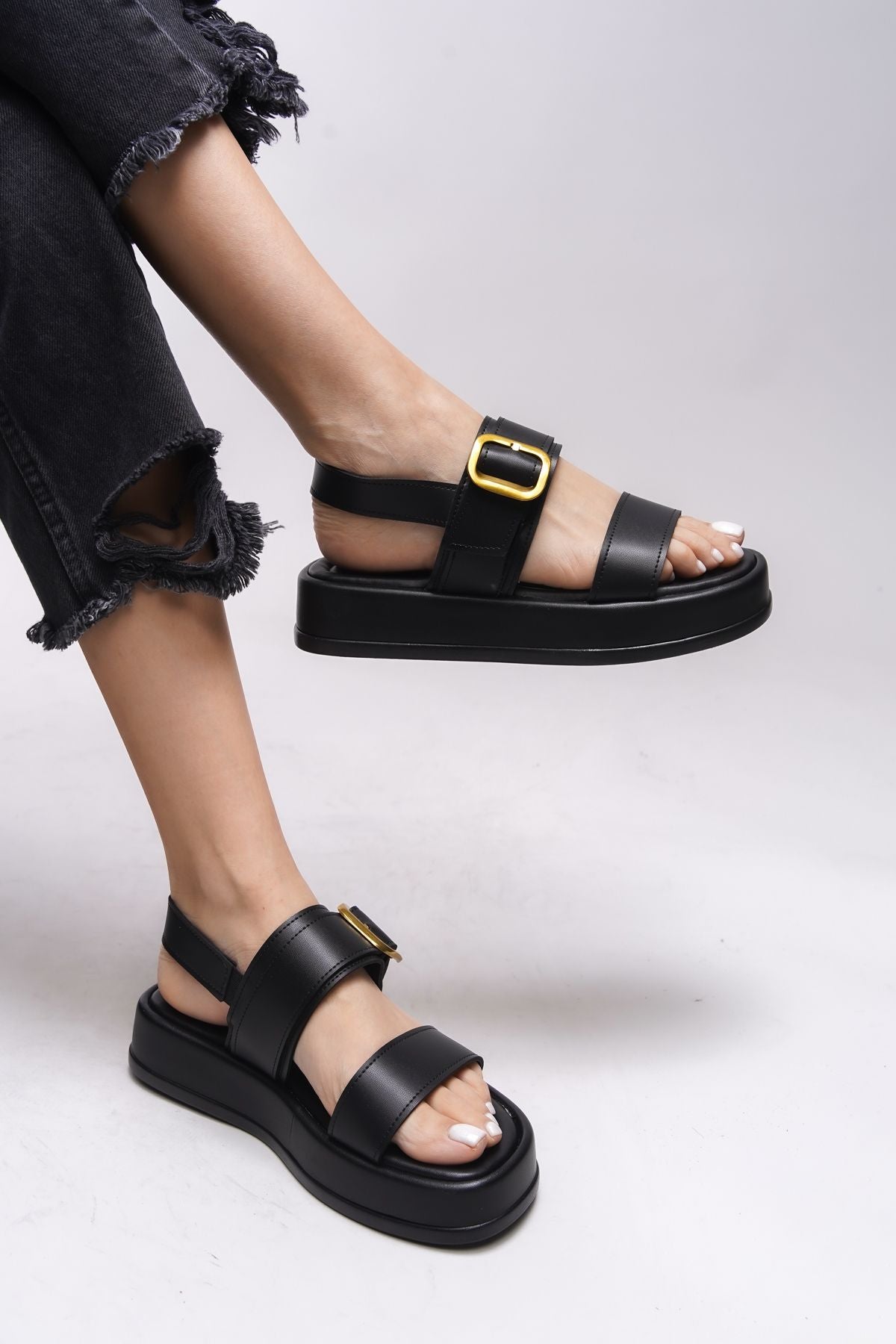 Yienrae Women's Tokalı Sandals 0012785 Black Skin