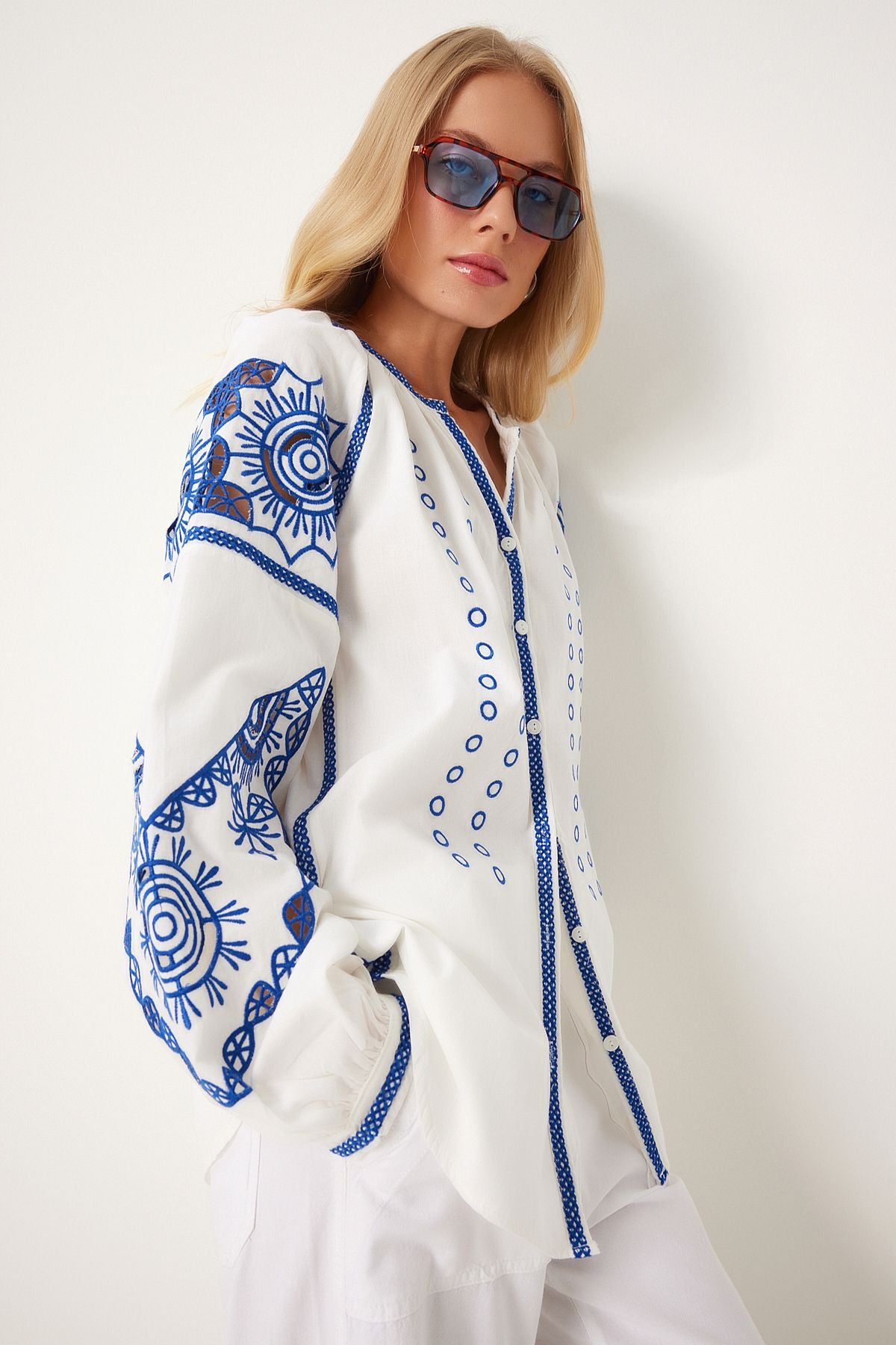 WOMEN ECRU BLUE AGENCY Embroidered Embroidered Poplin Shirt QS00006