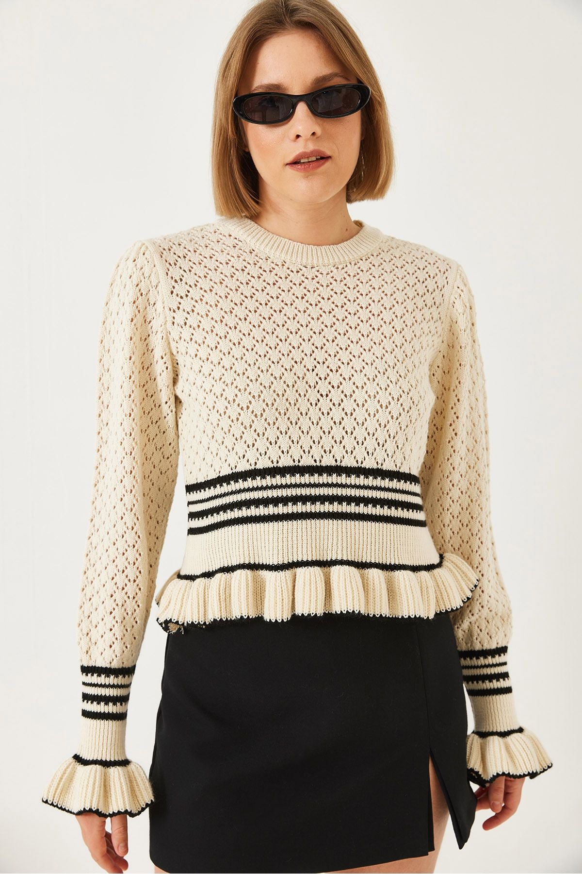 Woman frilly knitwear sweater 20246872