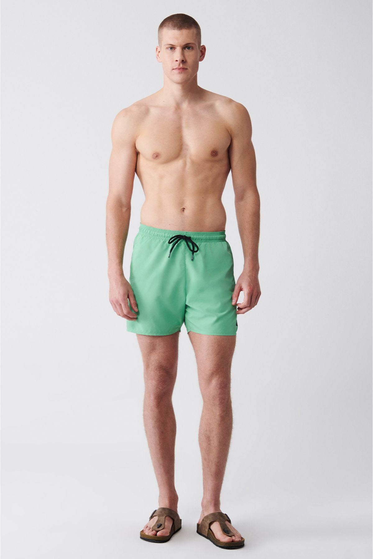 Men's Light Green Fast Drying Standard Size Mayo Sea Short E003801