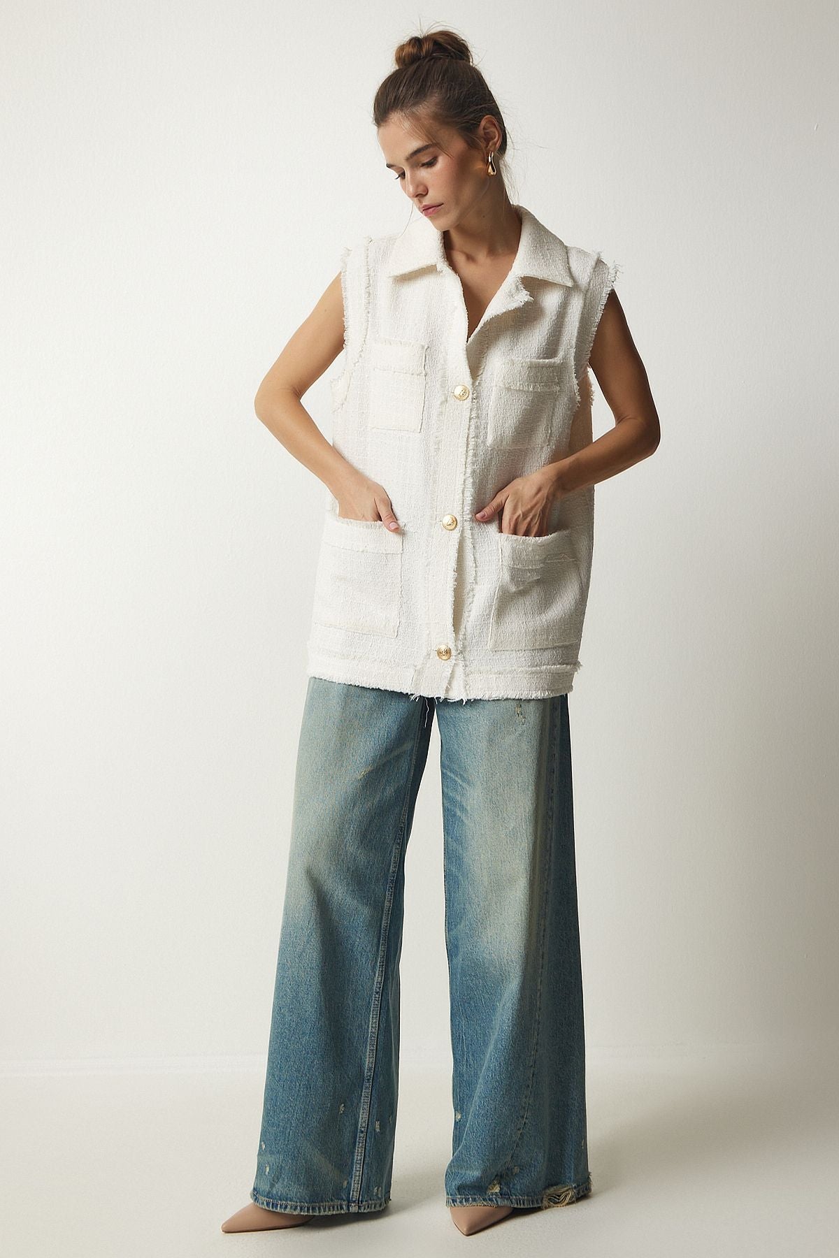 WOMEN'T CREAM TEXUAL LRUST TEXTED VEST WF00050