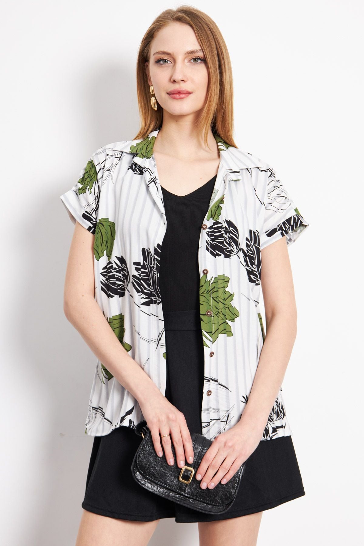 Woman Dark Green Patterned Short Sleeve Shirt ARM-221052