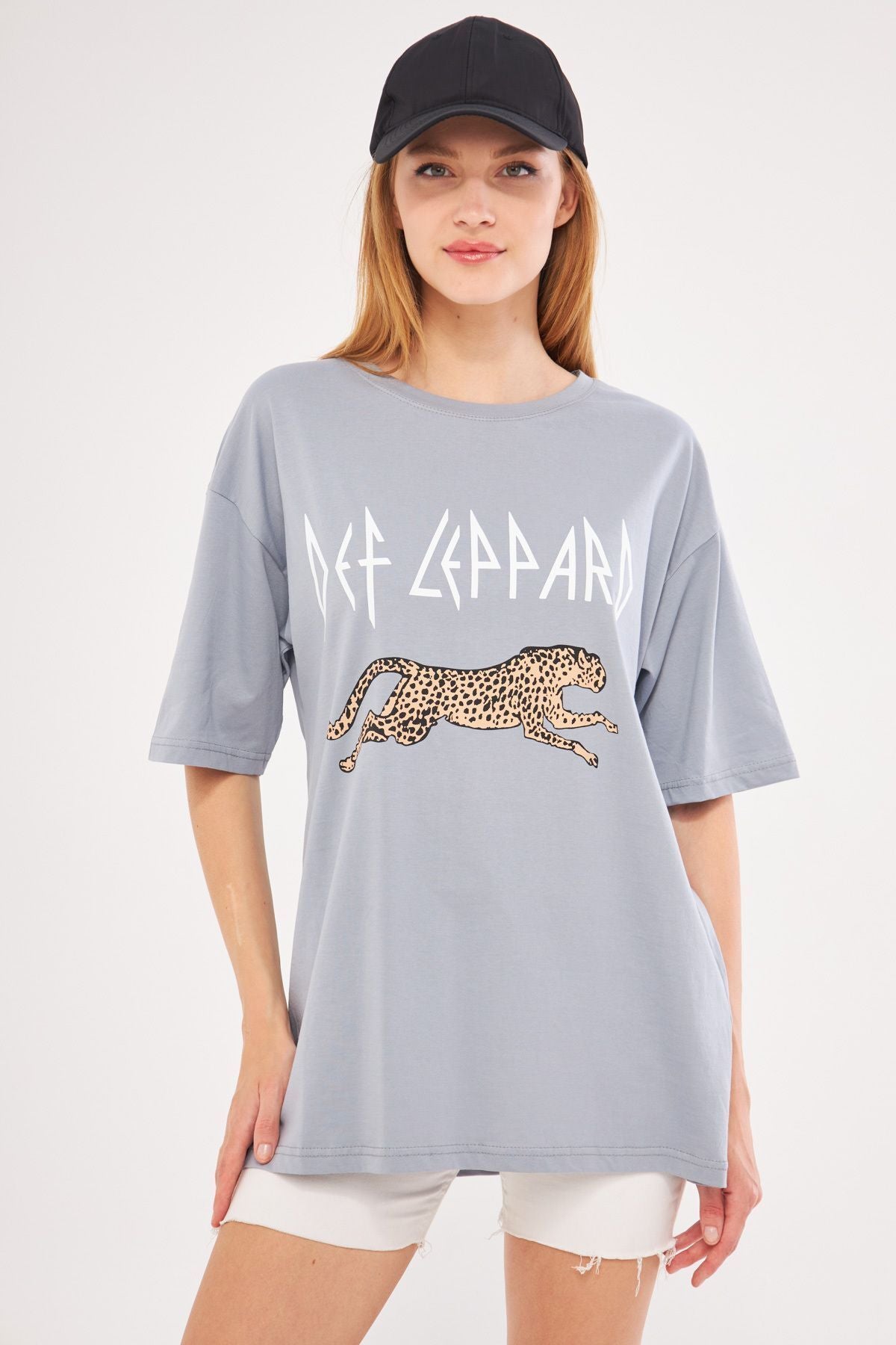 Women's gray front leopard printed overwheel t-shirt ARM-24Y024022