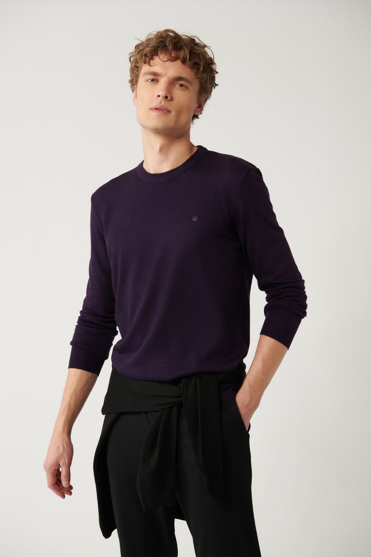 Male Pins Bike collar Follow -up knitwear sweater E005000