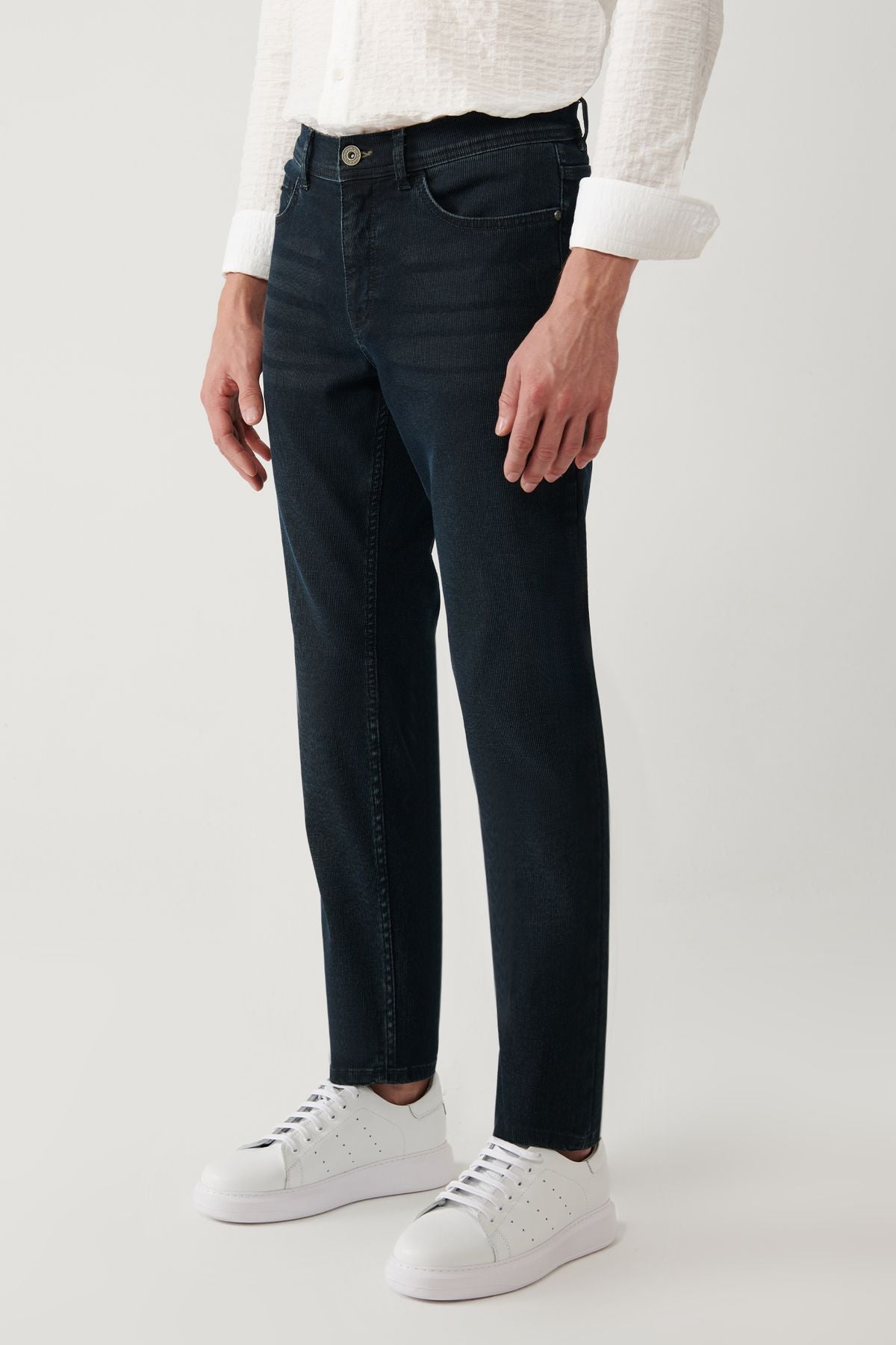 Men's navy blue tumbled washing Jean pants A41y3510
