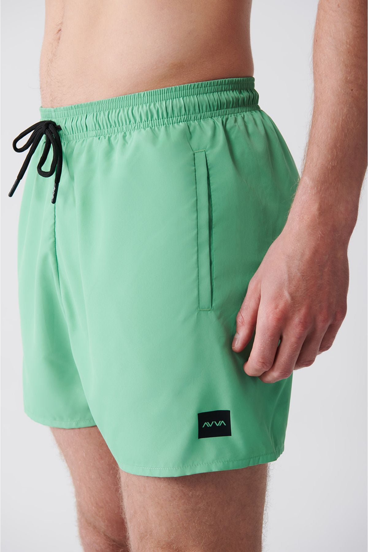 Men's Light Green Fast Drying Standard Size Mayo Sea Short E003801