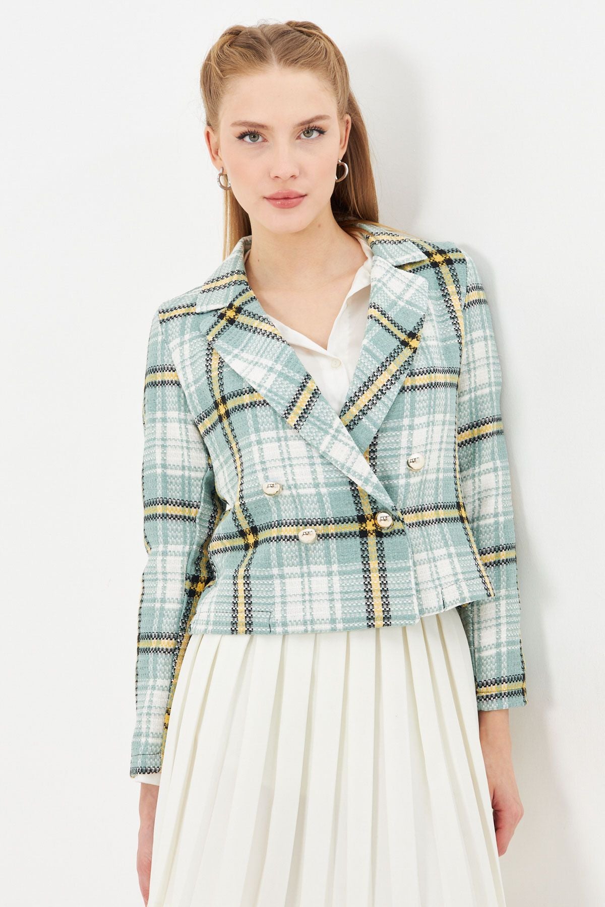 Female Green-Yally Cruve Collar Tüvit Crop Jacket ARM-24K001014