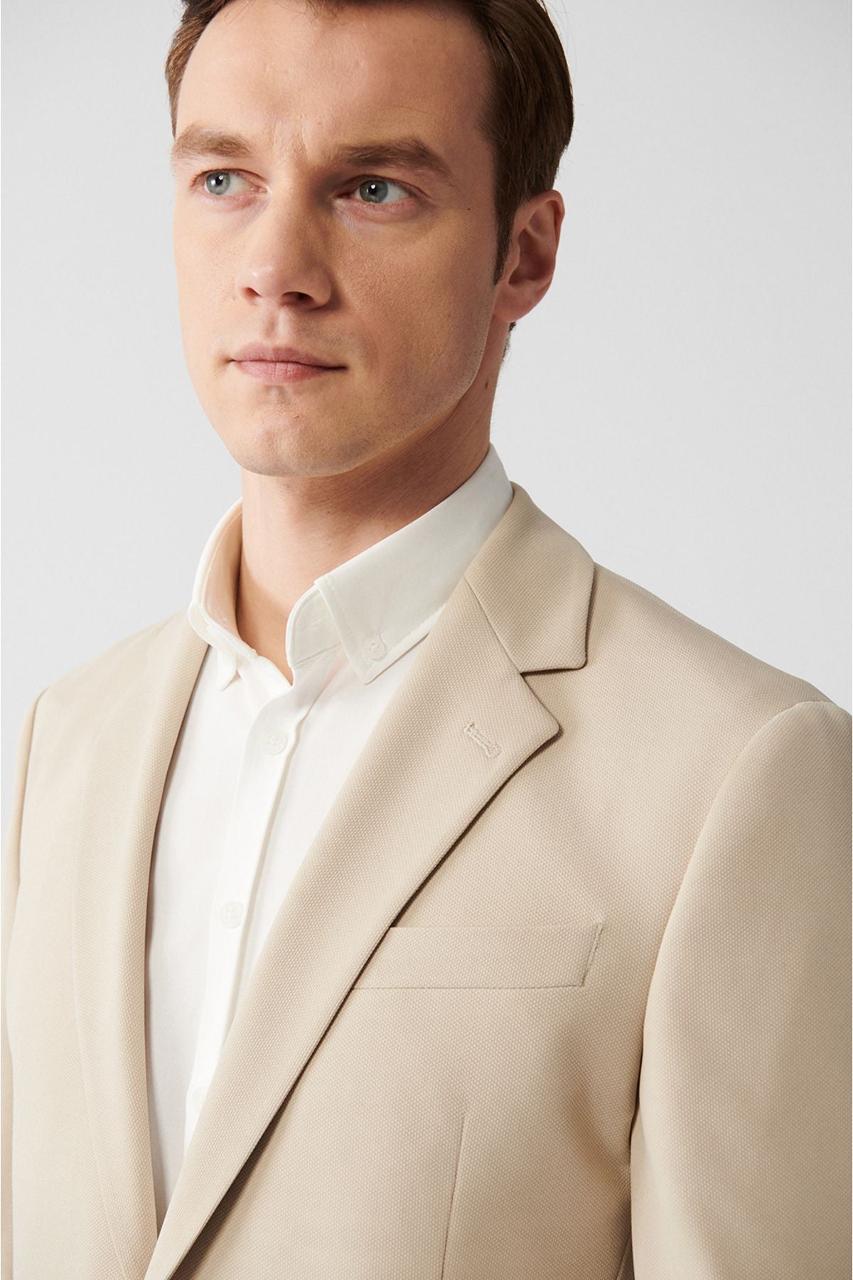 Men's beige mono collar lined slit jersey fabric jacket B004000