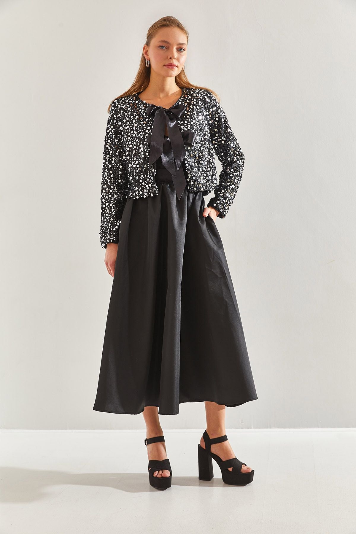 Women with Women's Tafta Skirt and Embroidered Jacket 60171053