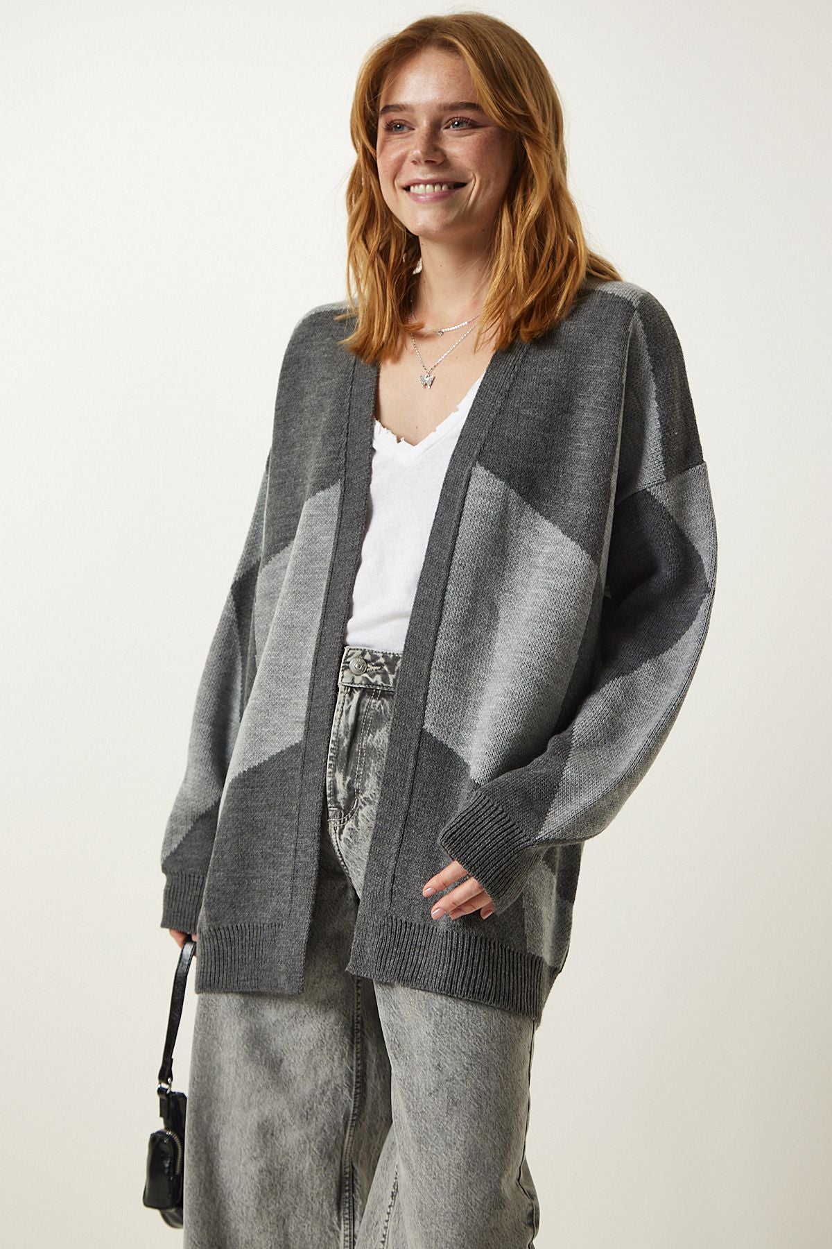Gray patterned thick cardigan jacket BV00013