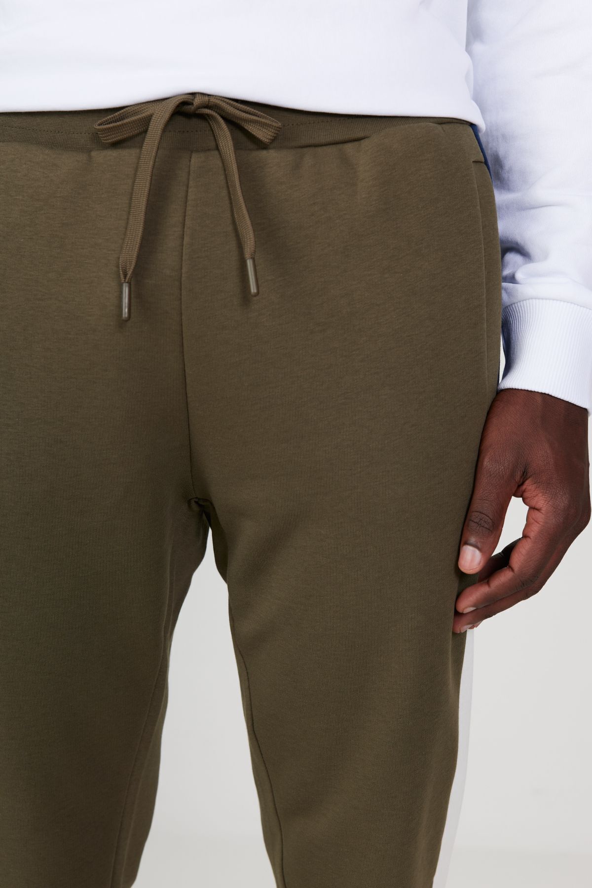 Male Khaki Standard Fit Normal Cutter Cotton Satatoes Six
