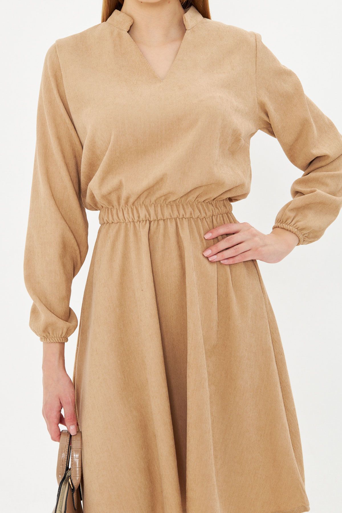 Female Beige Velvet V-Yaka Waist Tire Thin Fravable Clash Dress ARM-25K001049