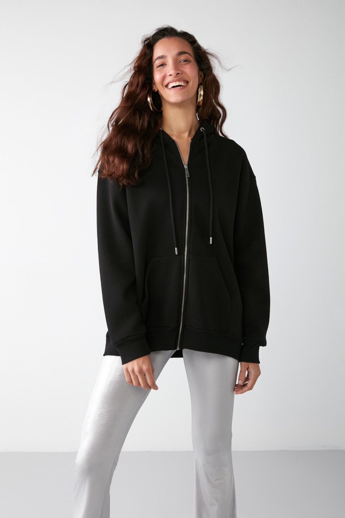 Alena Woman Basic Kangaroo Pocket Oversizle Organic Cotton Zippered Hooded Black Sweatshirt