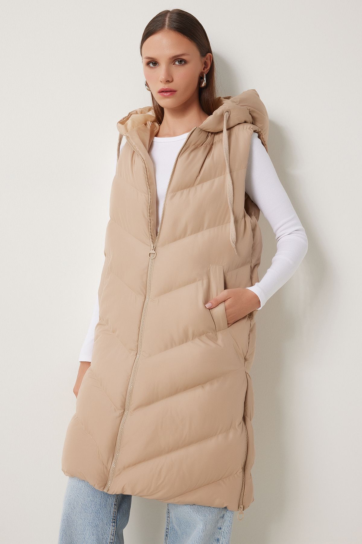 Women's cream hooded long swelling vest RV00031