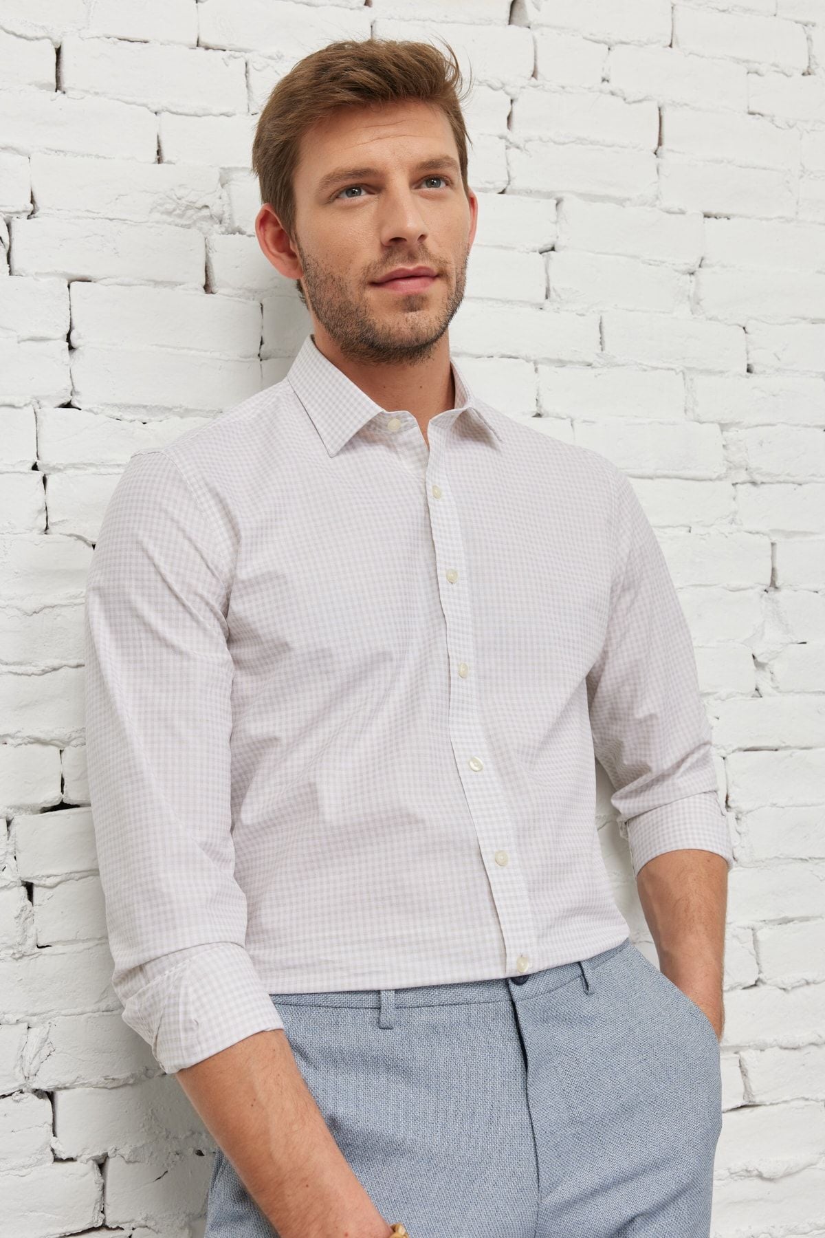 Men's White-Bej Slim fit narrow cut classic collar 100 %cotton checkered shirt