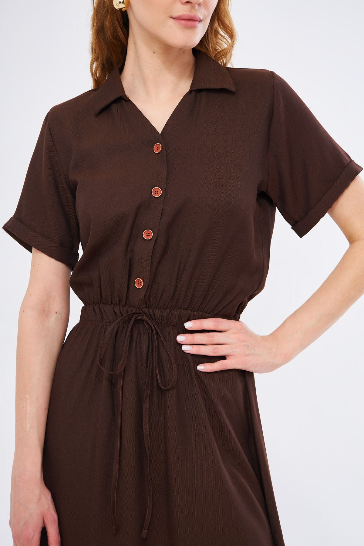 WOMEN'S COFFEE WALL TIRLED SHORT SOLD SHIGHT DRESS ARM-23Y001035