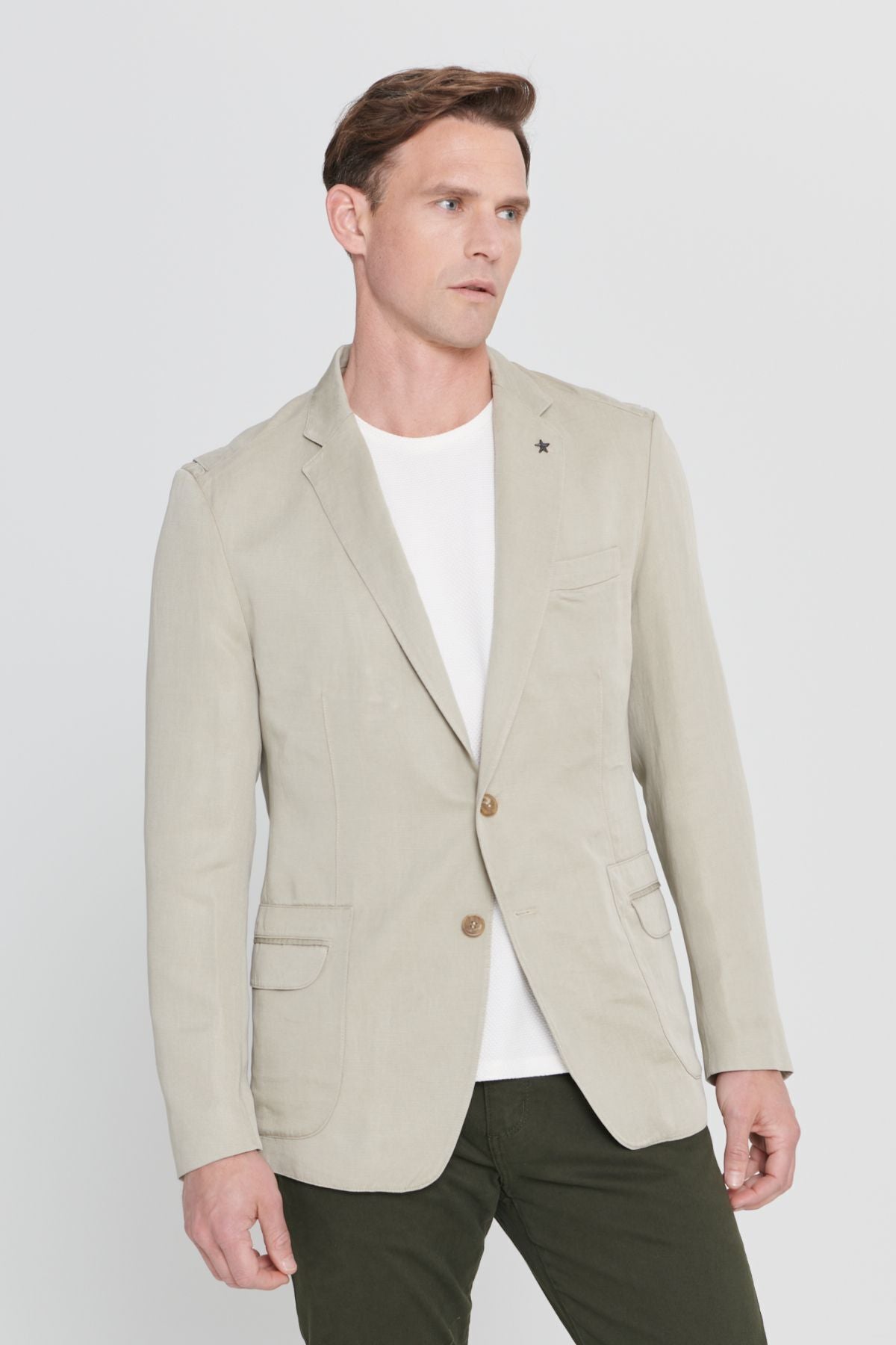 Men's beige slim fit narrow cut linen mono collar pattern blazer jacket