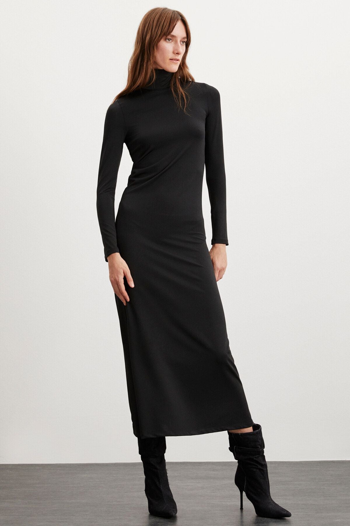 Sapphıre Woman Worn Long Sleeve Slim Fit Maxi Black Dress