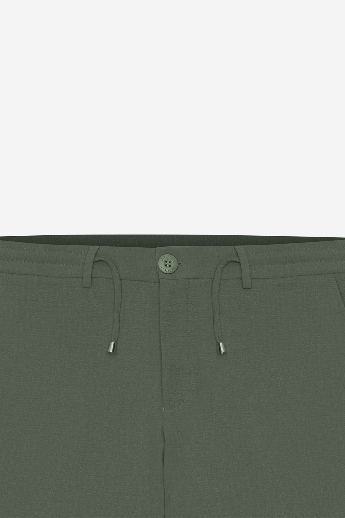 Men's Khaki Slim Fit Narrow Cutting Waist Locks Side Pocket Wafer Patterned Pants