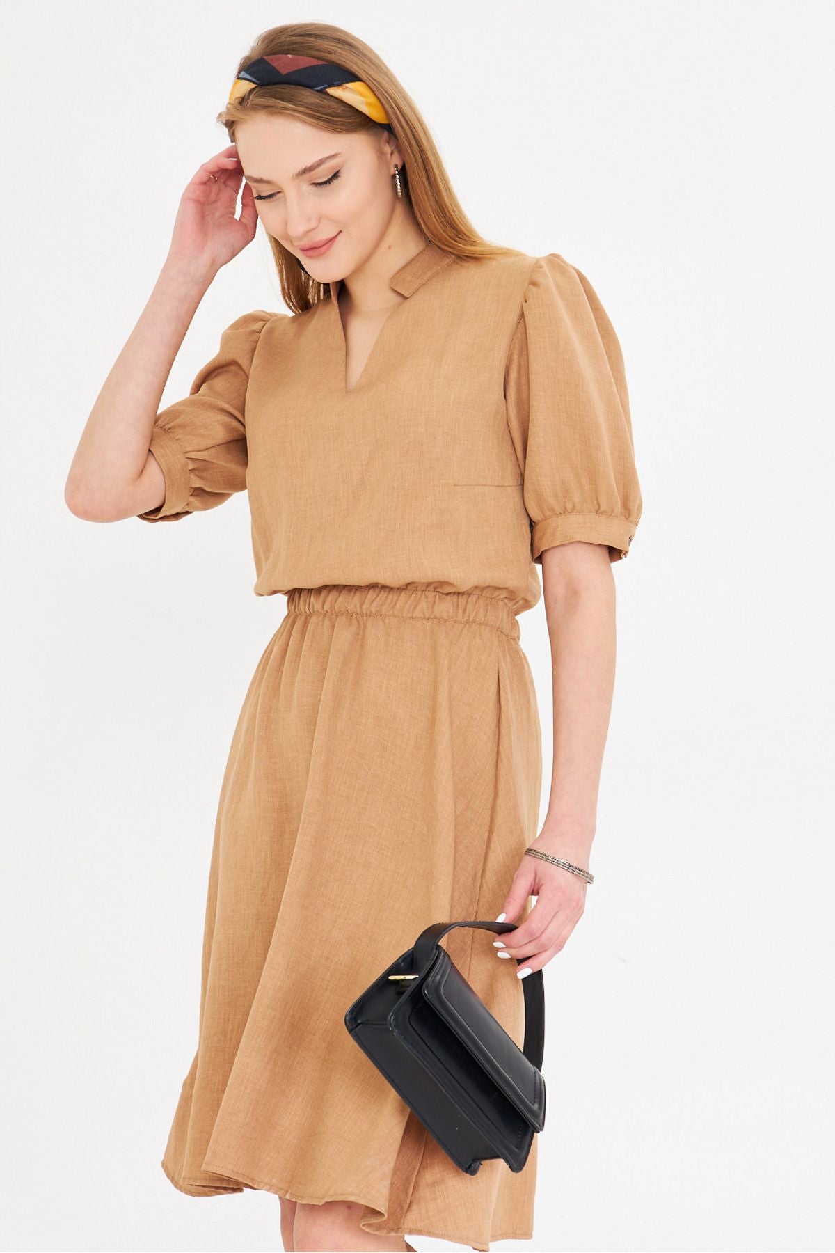 WOMEN CAMEL V-YAKA WAST WAST RAST SHORT SOLD KLOŞ DRESS ARM-25Y001001