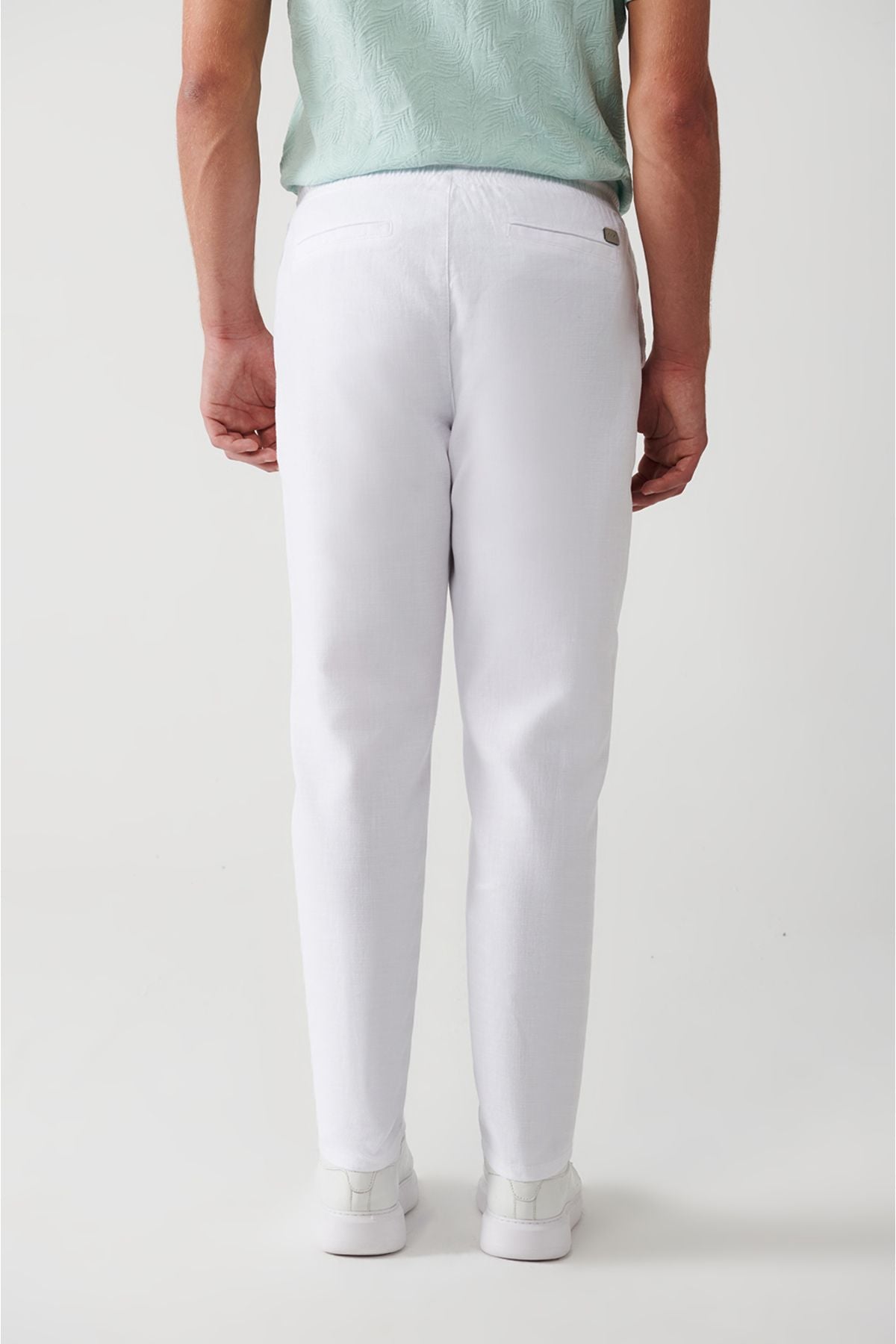 Men's white side pocket with waist tire 100 %cotton linen textured pants E003052