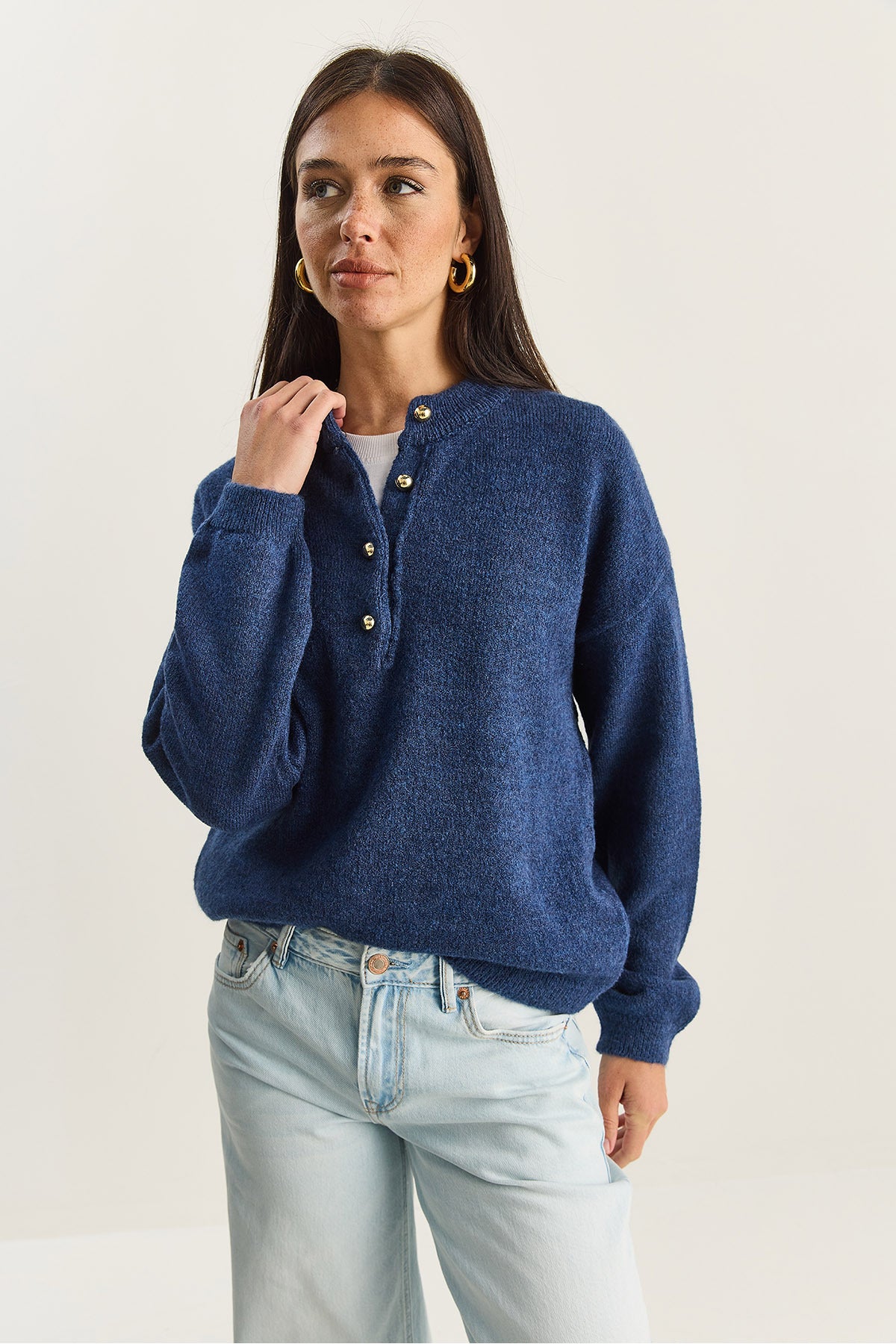 Women's Crew Neck 4 Button Regular Knitwear Sweater TK251128 60283720