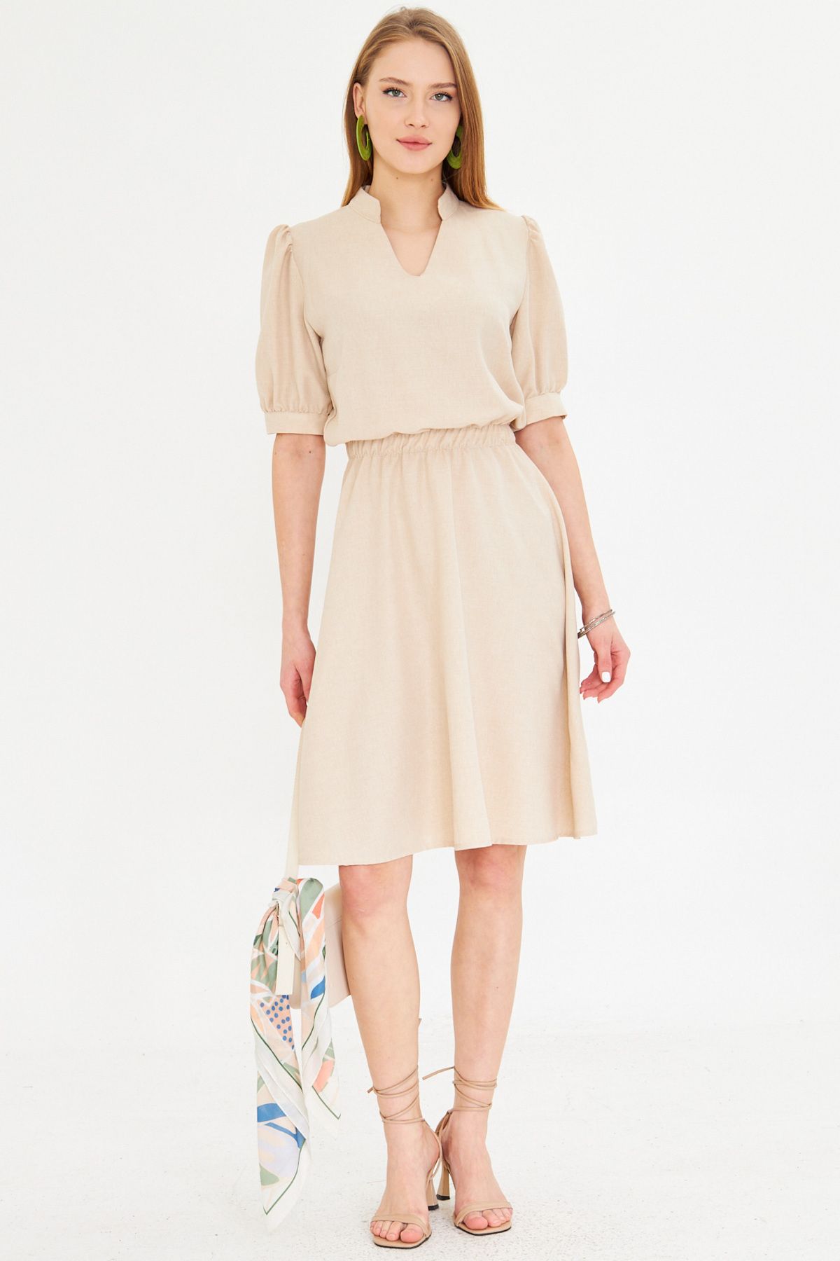 Female Beige V-Yaka Waist Waist Tire Short Sleeve Clash Dress ARM-25Y001001