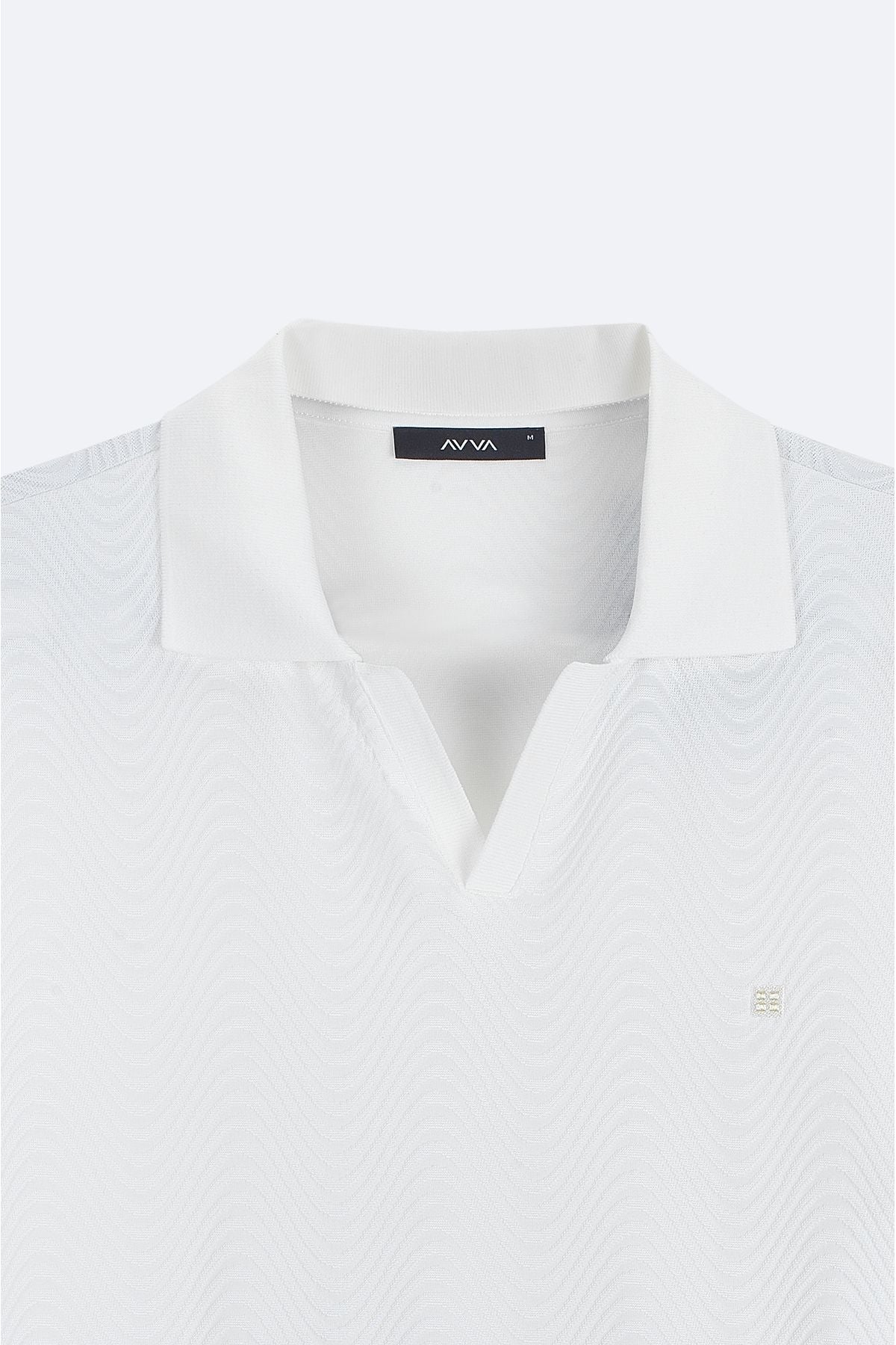 Erkek ekru apaj yaka jakarlı t-shirt a41y1068