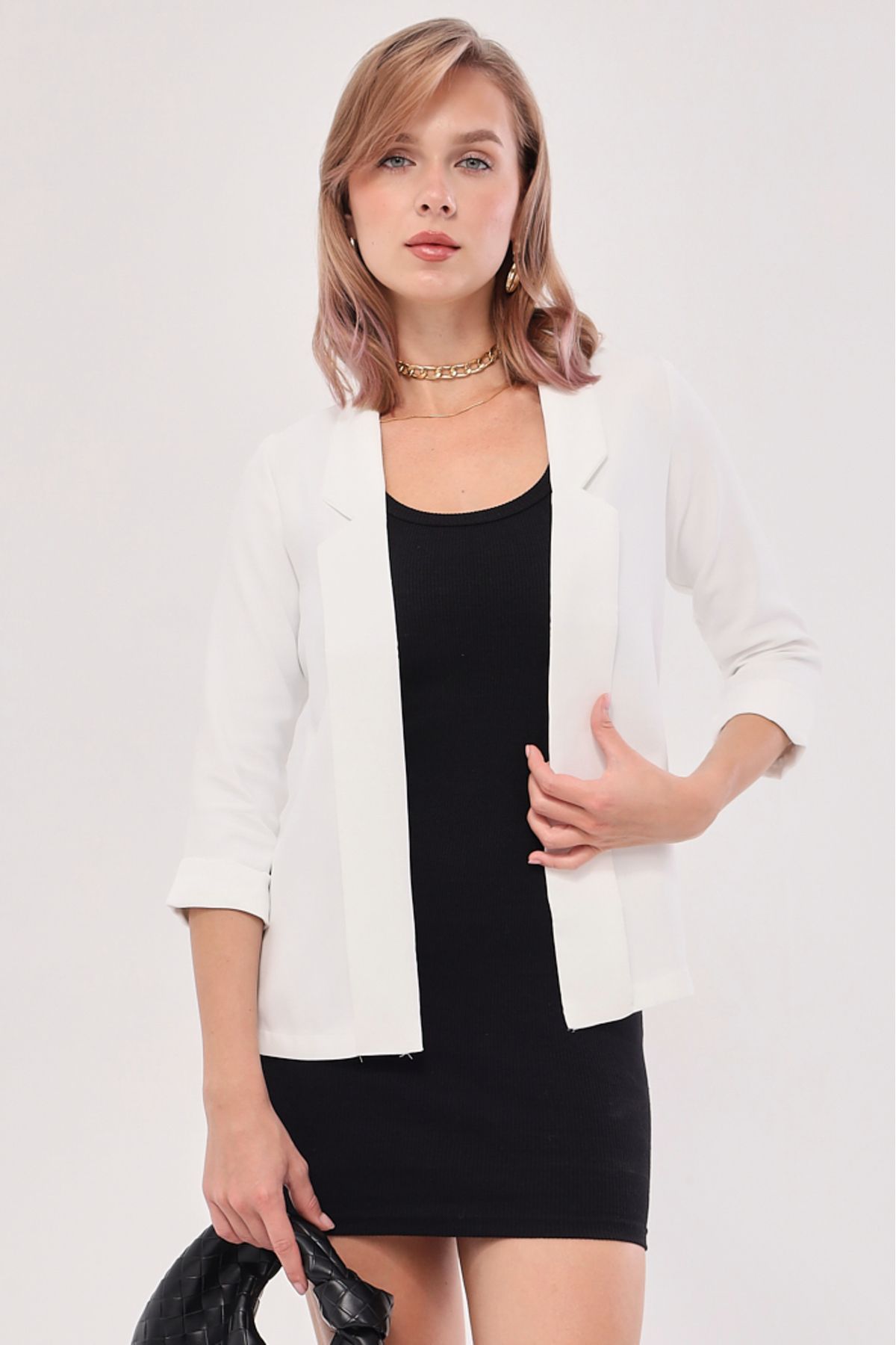 Woman White Dual Sleeve Jacket ARM-18Y001173