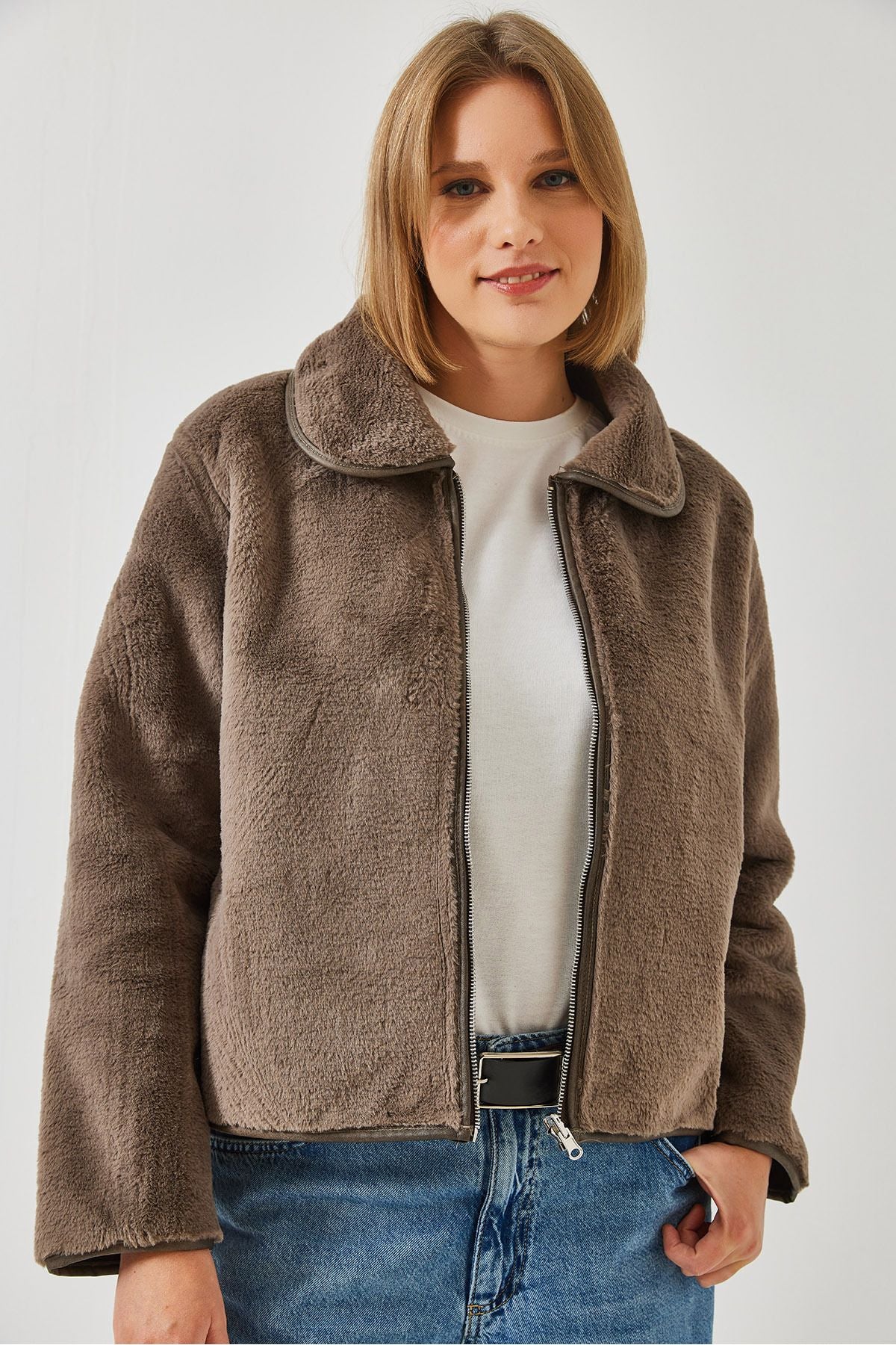Artificial fur coat with women's collar zipper 60351096