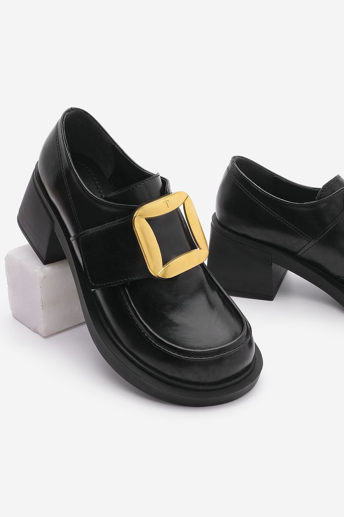 Women's buckled masculine thick heeled daily shoes deersan black