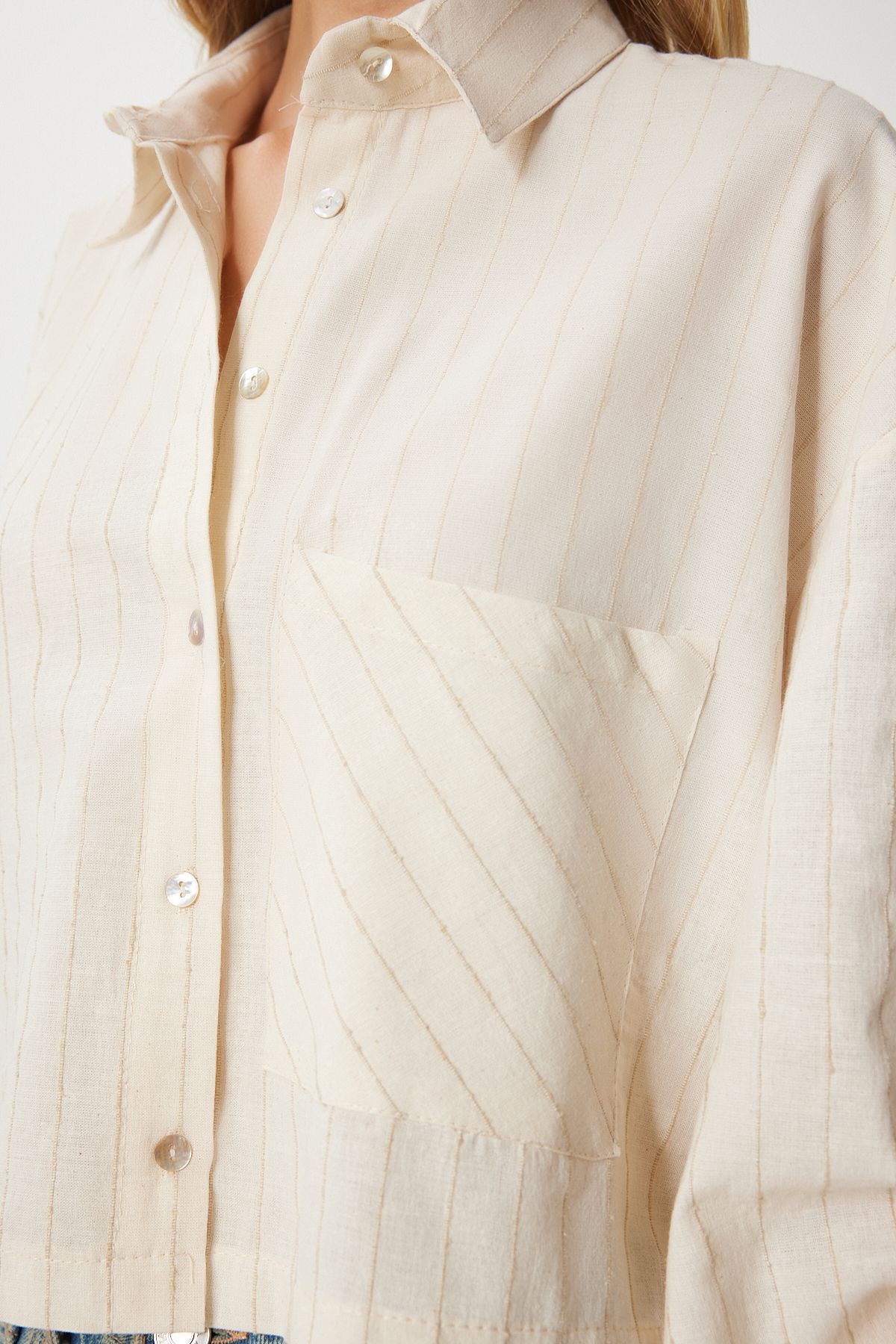 Women's Cream Fine striped Crop ogin shirt DM00140