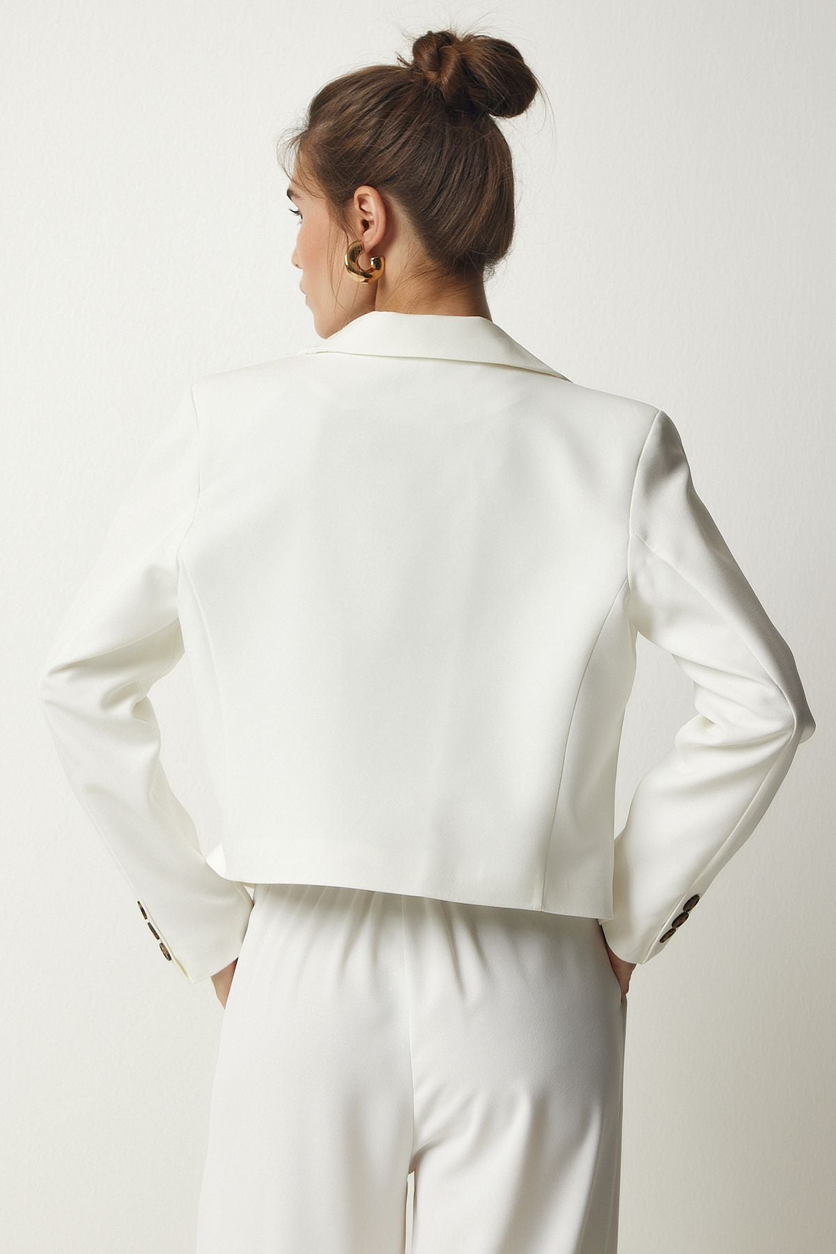 WOMEN WHITE CRAPHA YAKA BLAZER JACKET WF00049