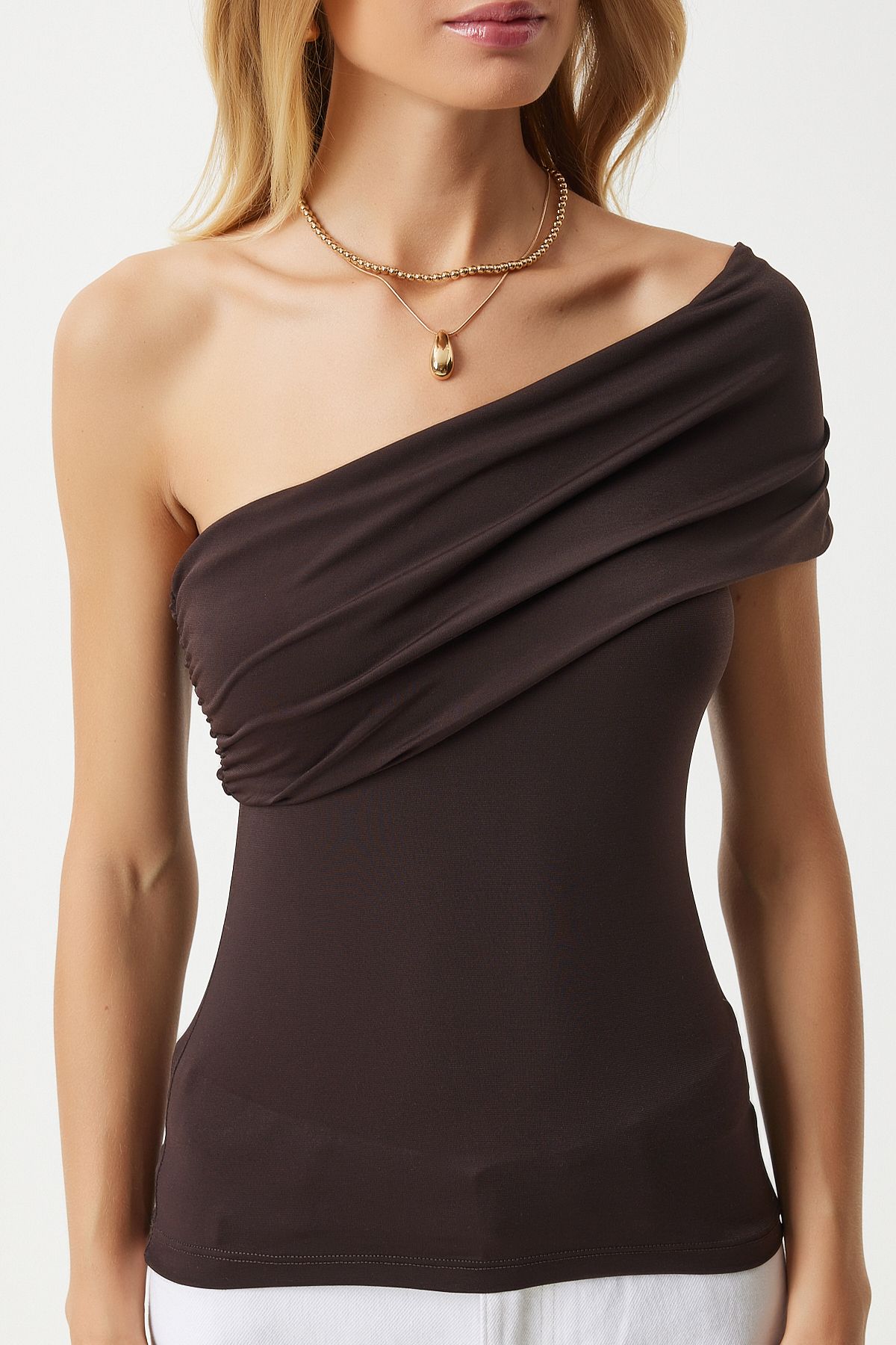 Female brown one shoulder shirred knitted blouse dz00112
