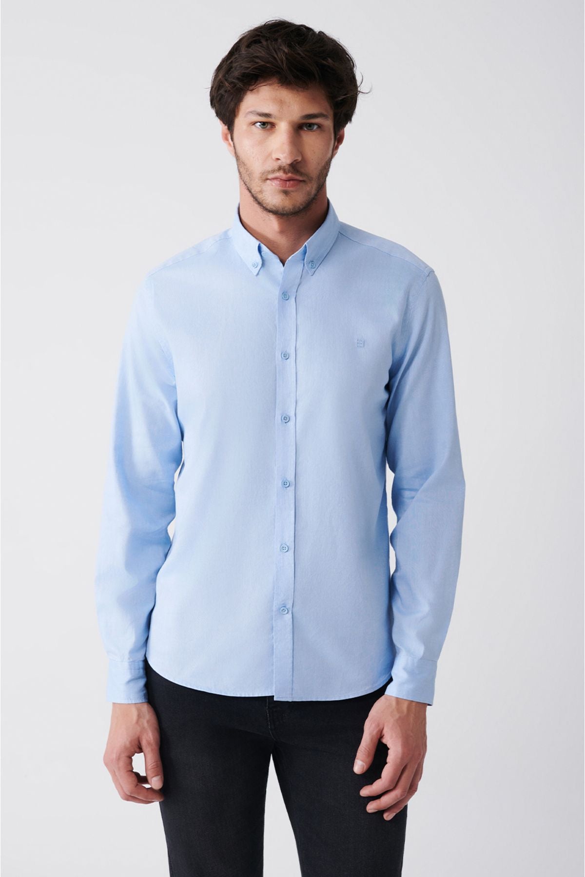 Men's Light Blue Oxford 100 %Cotton button collar shirt B002003