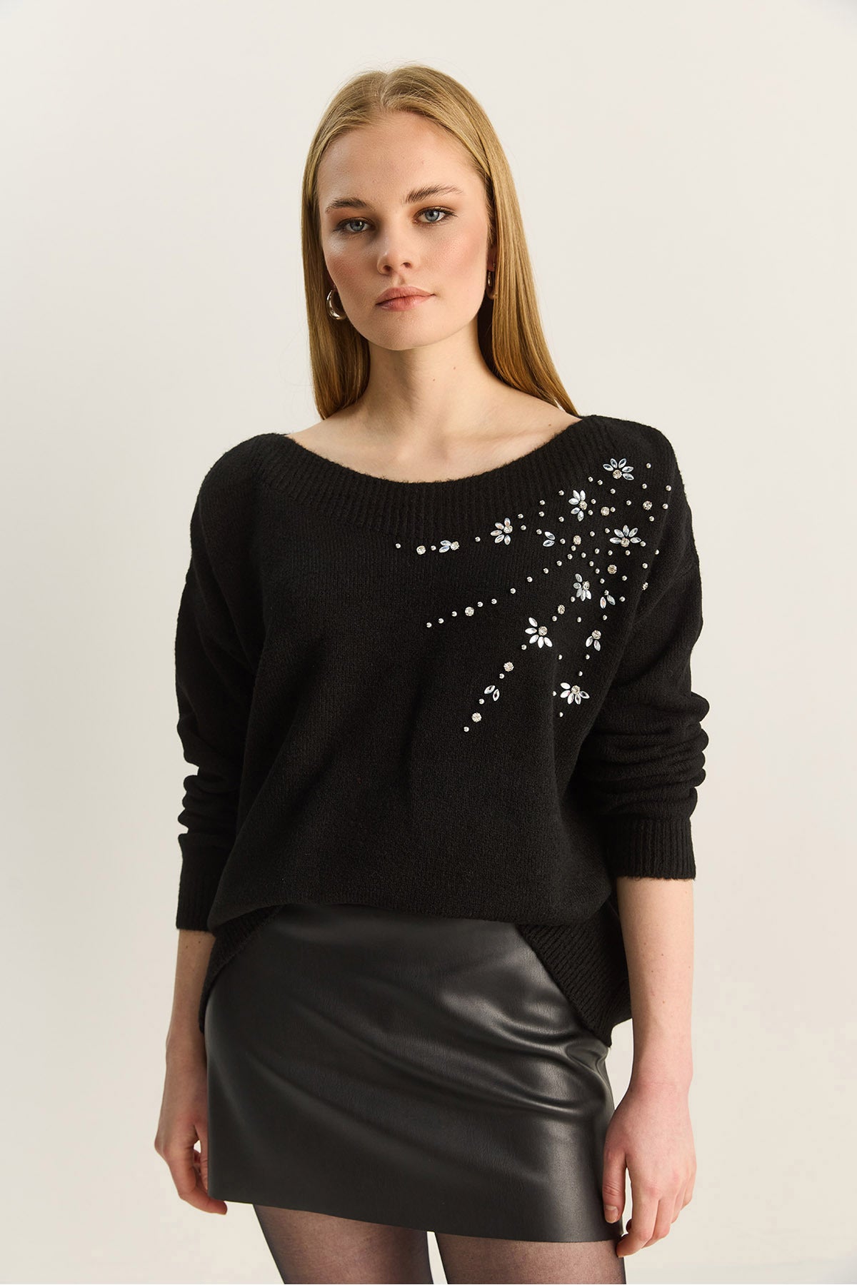 Women's Crystal Stone Embroidered Boat Neck Knitwear Sweater TK251189 60283912