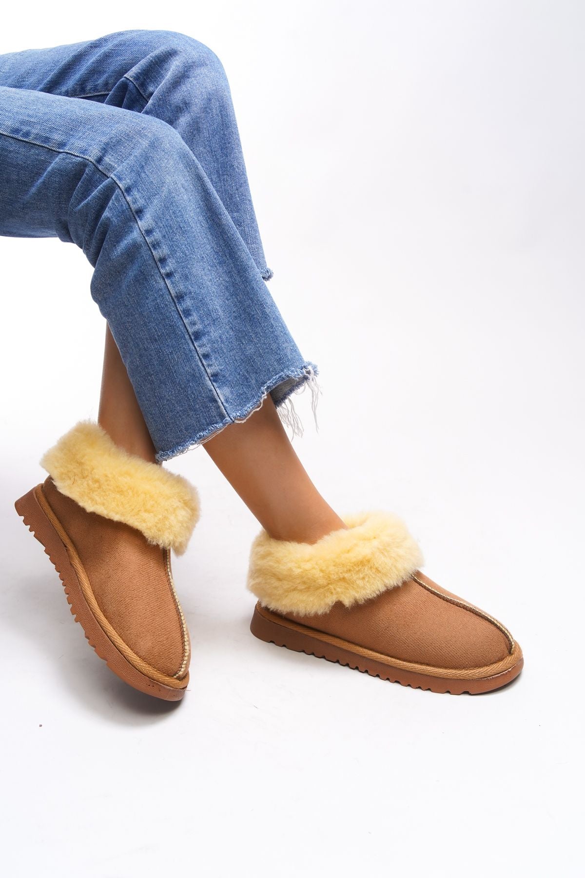 LISSYNORA FULL FUR RELATED BOT 00121030 Taba