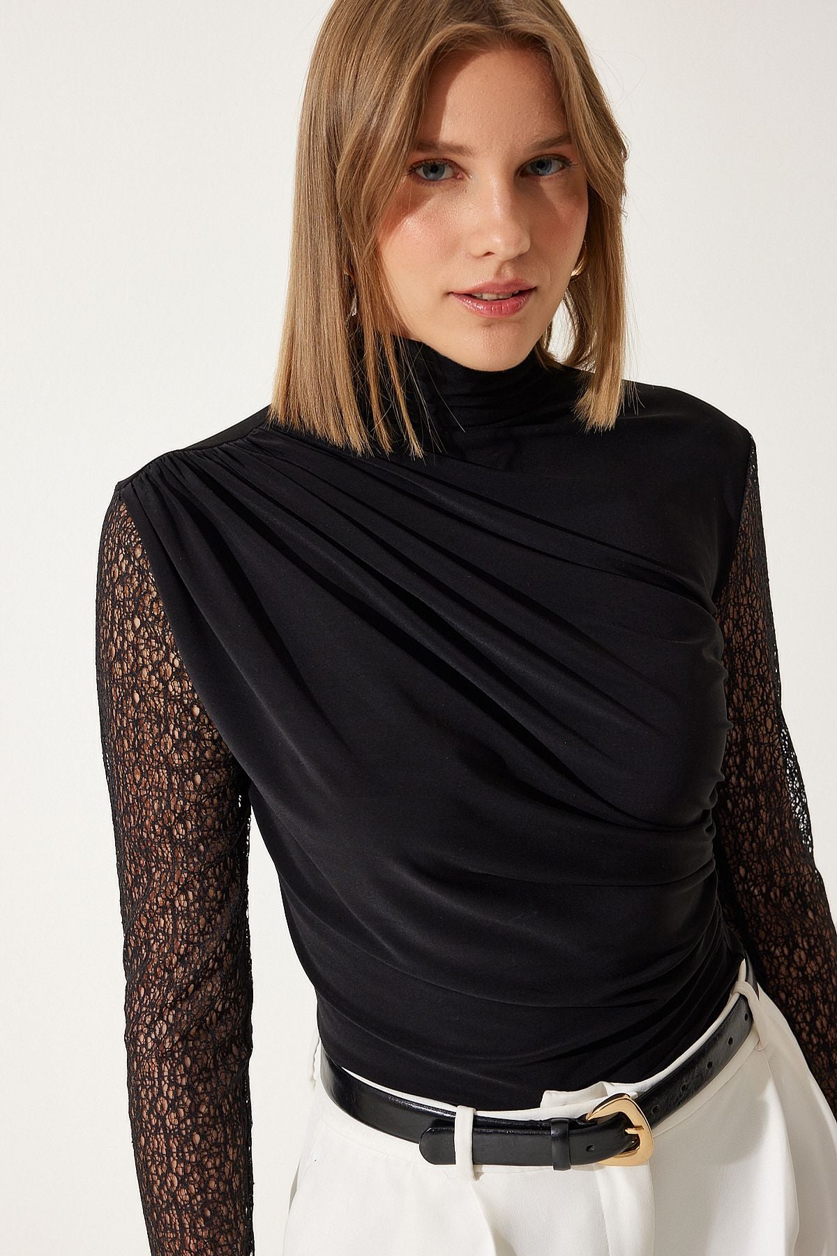 Female black lace sleeve shirred knitted blouse FF00162
